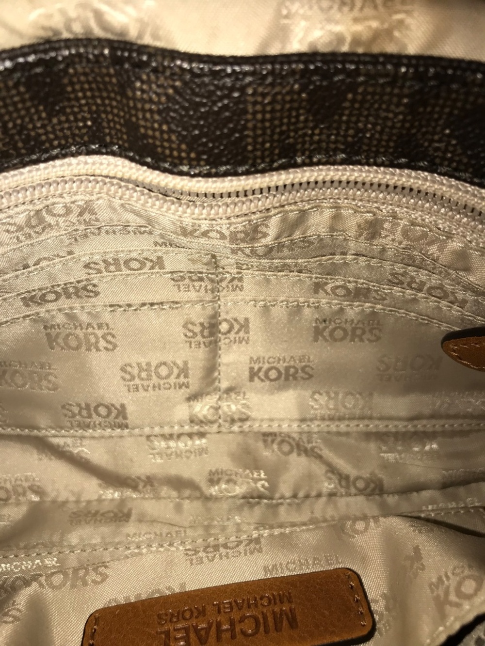 Michael Kors clutch and wallet set - Picture 9 of 10